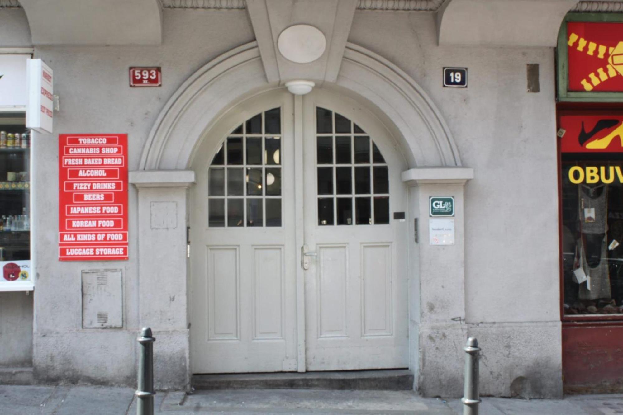 Alba Hostel Praga Exterior foto